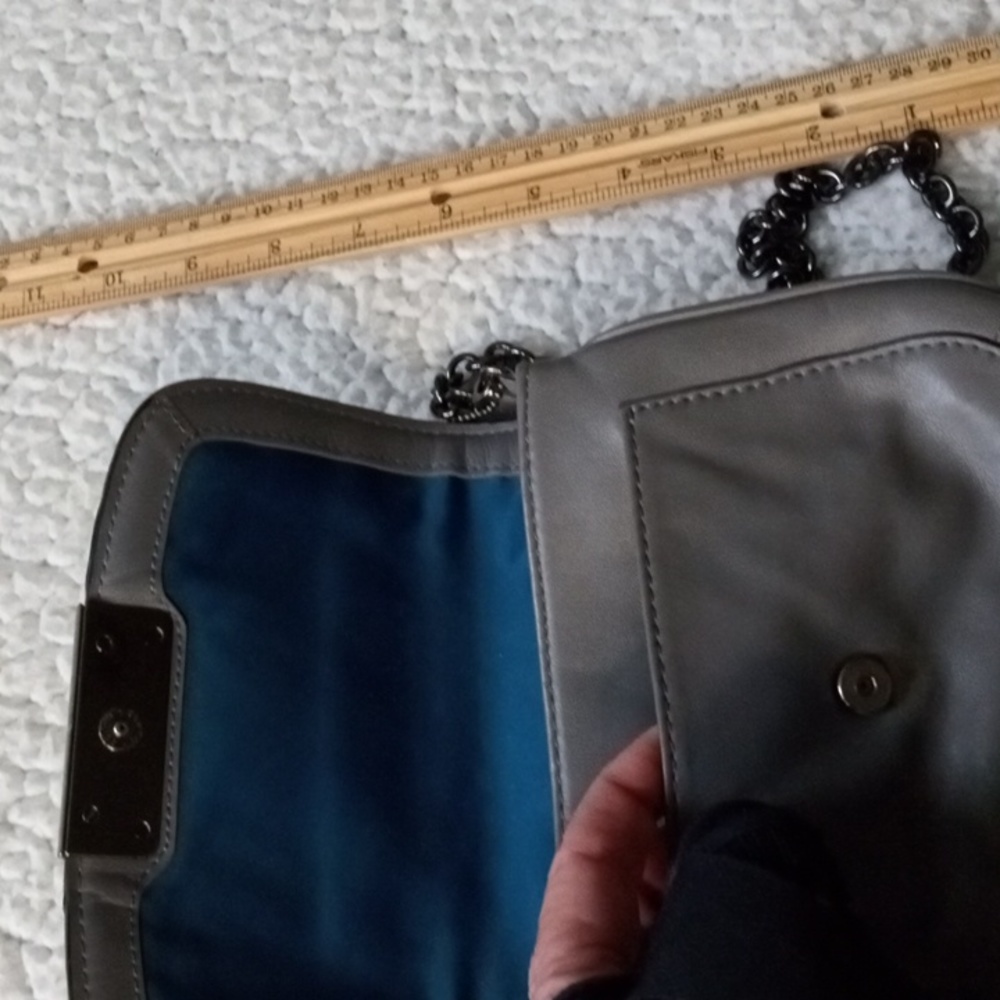 Coach Kristen Spectator leather Bag, external pocket under flap, Gunmetal, EUC - Picture 6 of 8